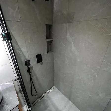 J&m Global Premium 21st Floor Skyline Apartment Kattowitz