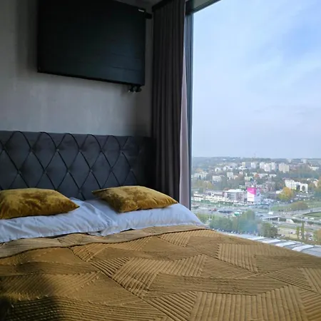 J&m Global Premium 21st Floor Skyline Apartment Kattowitz
